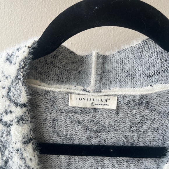 Lovestitch Black and White Snake Patterned Open Cardigan - Picture 2 of 11
